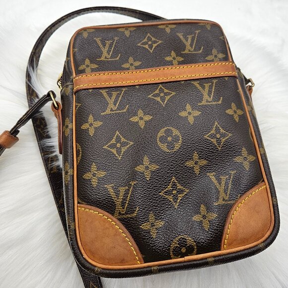 Louis Vuitton Monogram Danube - Picture 1 of 17